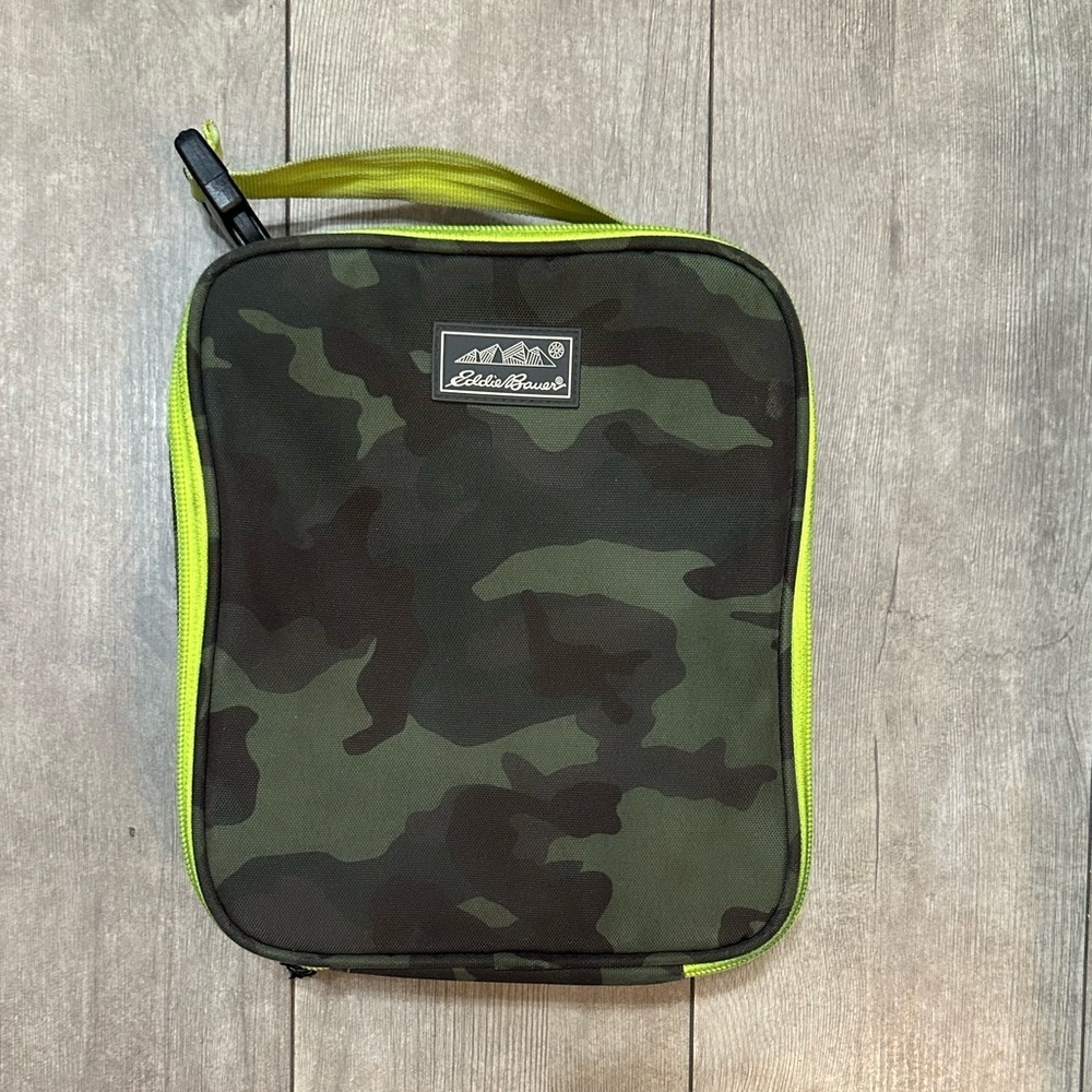 Eddie Bauer Lunchbox Boy’s Camouflage Zip Insulated ‘Adventurer’ Lunchbox